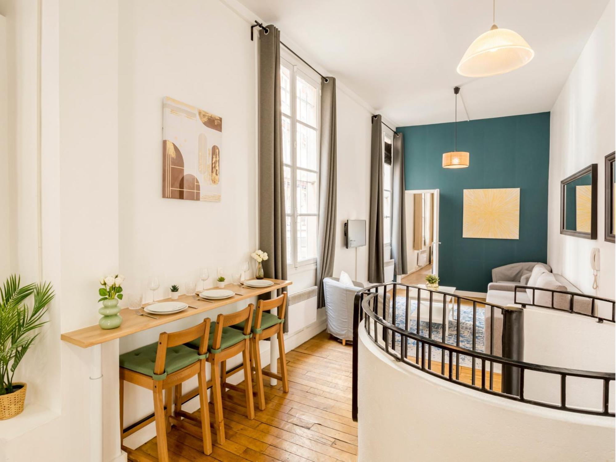 Cosy 3 Bedrooms With Bathrooms - Louvre