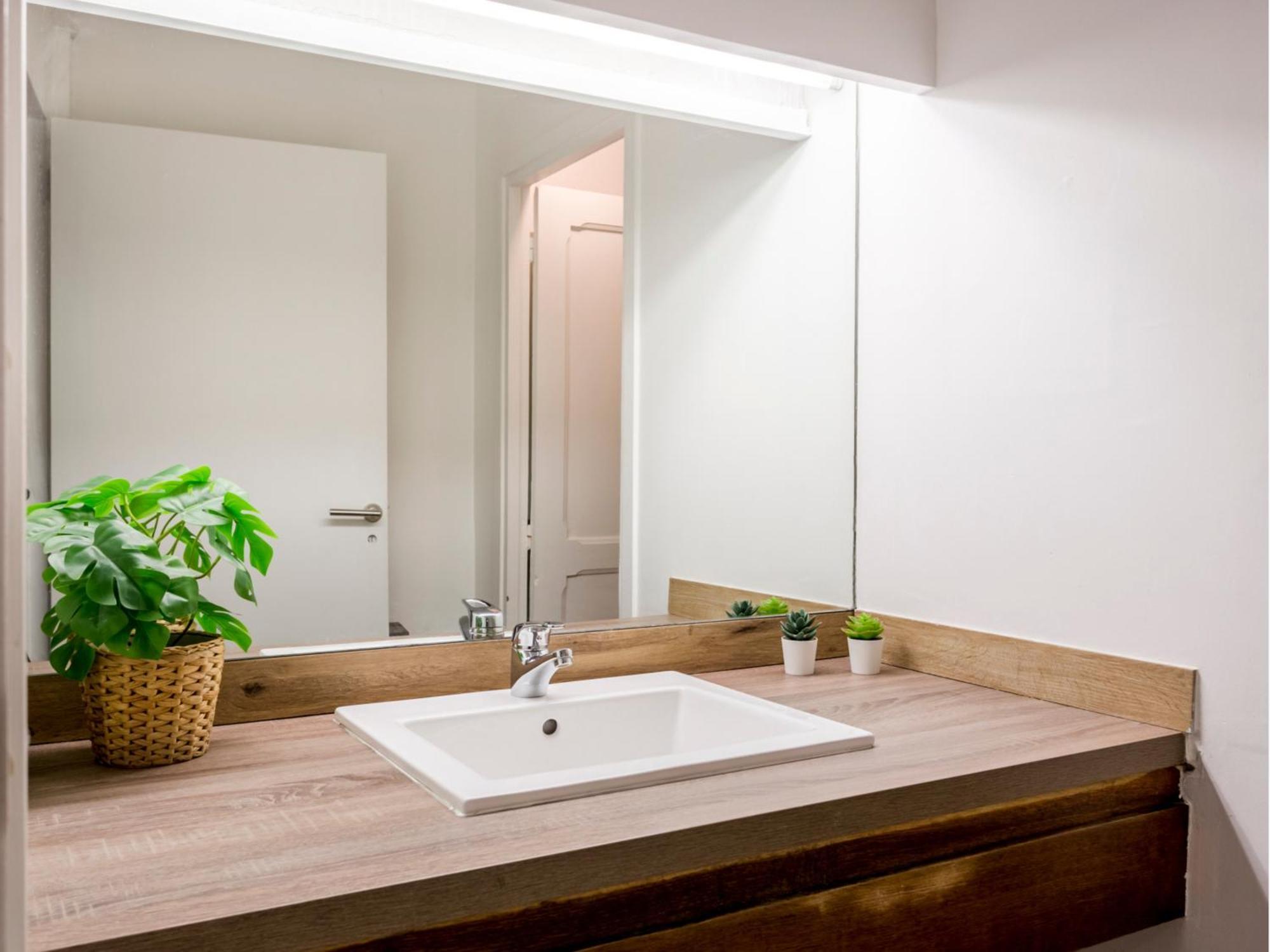Cosy 3 Bedrooms With Bathrooms - Louvre Parijs