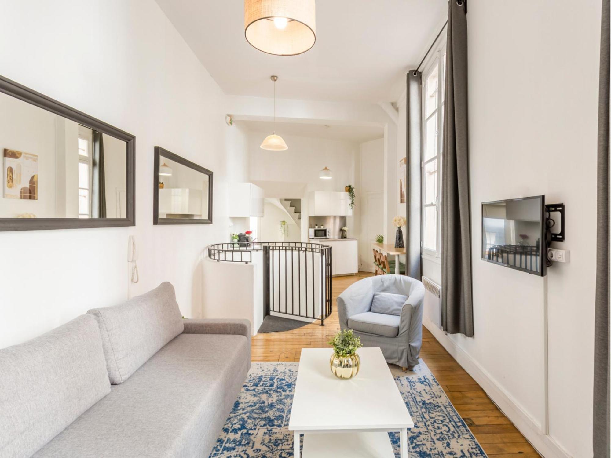 Cosy 3 Bedrooms With Bathrooms - Louvre Appartement *