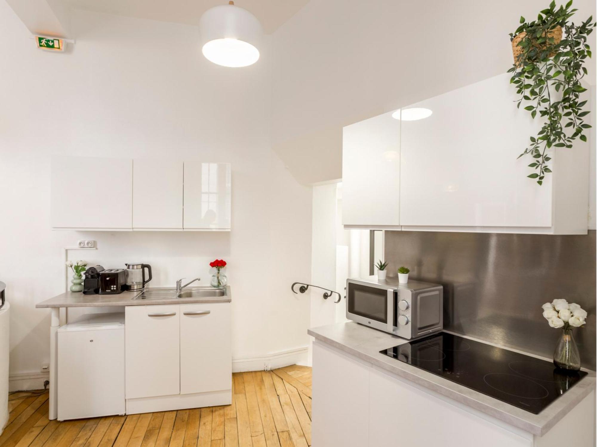Cosy 3 Bedrooms With Bathrooms - Louvre